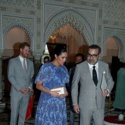 Meghan Markle hablando con Mohamed VI de Marruecos
