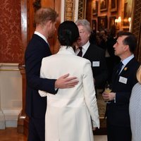 El Príncipe Harry y Meghan Markle en la recepción por los 50 años del Príncipe Carlos como Príncipe de Gales