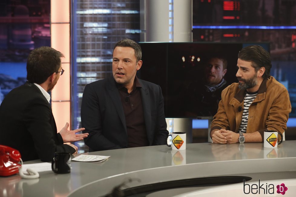 Ben Affleck y Oscar Isaac en 'El Hormiguero'