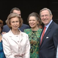 La Reina Sofía, la Princesa Irene y los Reyes Constantino y Ana María de Grecia en el bautizo de Carlos Morales