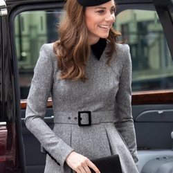 Kate Middleton acompaña a la Reina Isabel al King's College