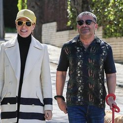 Raquel Sánchez Silva y Jorge Javier Vázquez dando un paseo por Madrid