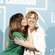 Natalia de Molina besa cariñosamente a su hermana Celia en el segundo aniversario de 'La Llamada'