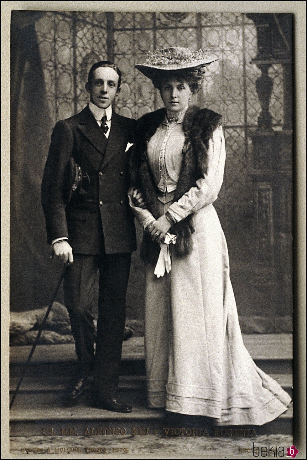 Alfonso XIII y Victoria Eugenia de Battenberg tras oficializar su compromiso