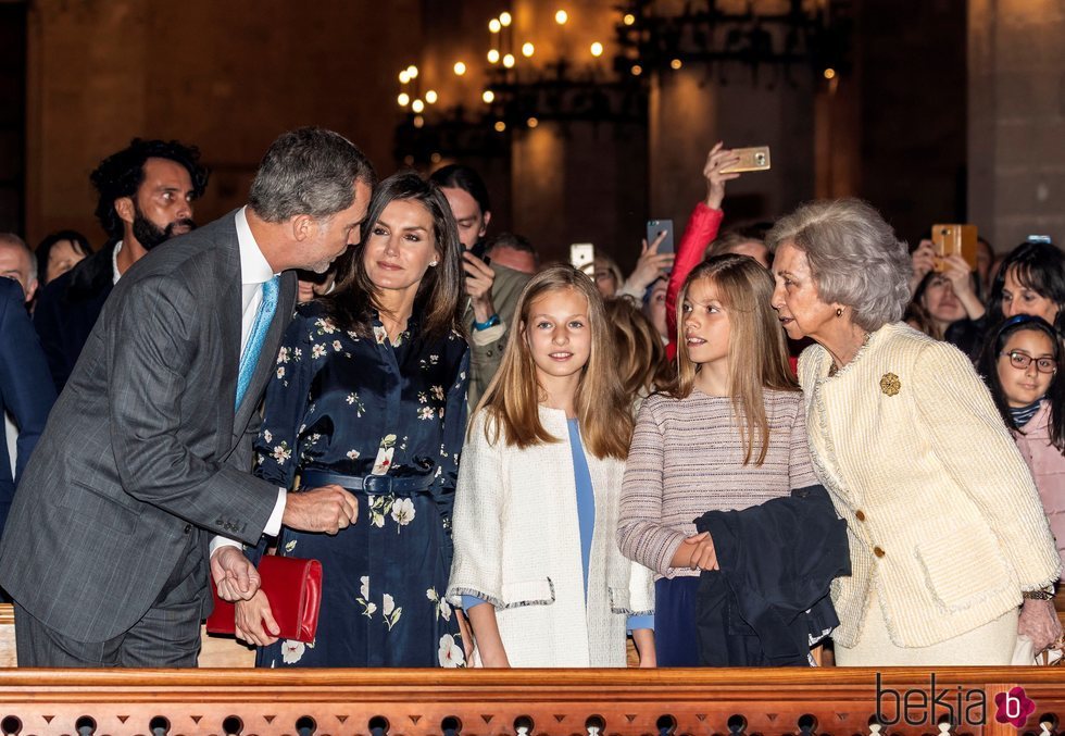 Los Reyes Felipe y Letizia, la Princesa Leonor, la Infanta Sofía y la Reina Sofía en la Misa de Pascua 2019