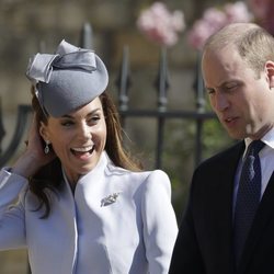 El Príncipe Guillermo y Kate Middleton, muy felices en la Misa del Domingo de Pascua 2019