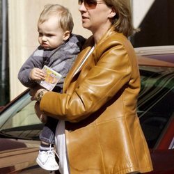 La Infanta Cristina luce embarazo con su hijo Pablo Urdangarin en brazos