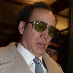 Nicolas Cage atendiendo a la prensa en Viena