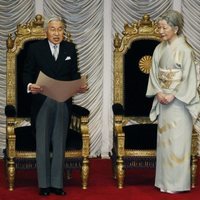 El Emperador Akihito de Japón dando un discurso en el Parlamento