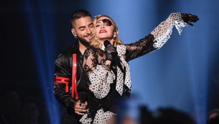 Maluma y Madonna actuando en los Billboard Music Awards 2019