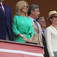 La Infanta Elena mira orgullosa a Victoria Federica de Marichalar en la 34 Exhibición de Enganches