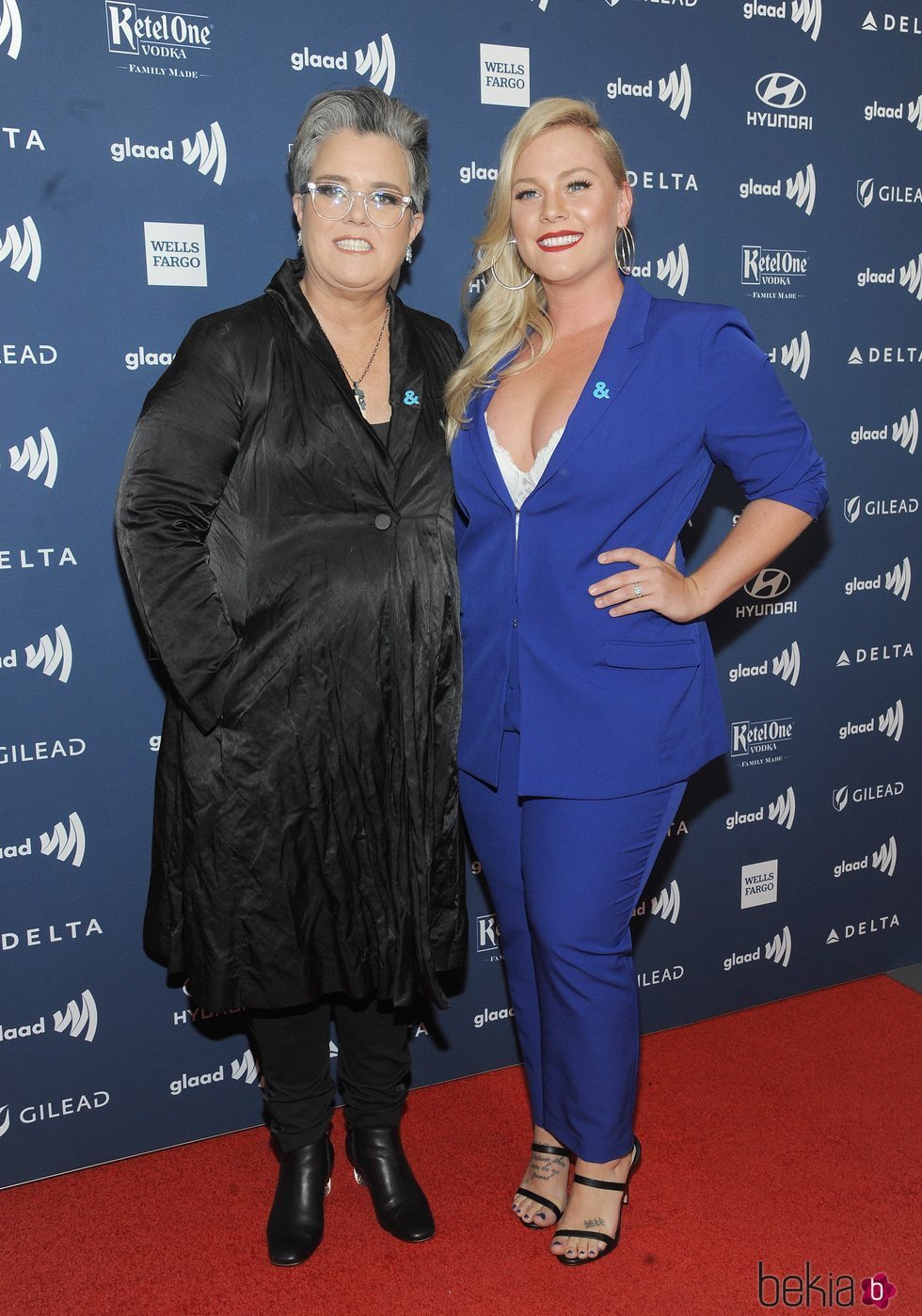 Rosie O'Donnell con su prometida Elizabeth Rooney en los GLAAD Media Awards 2019