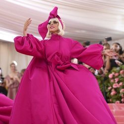 Lady Gaga en la alfombra roja de la Gala MET 2019