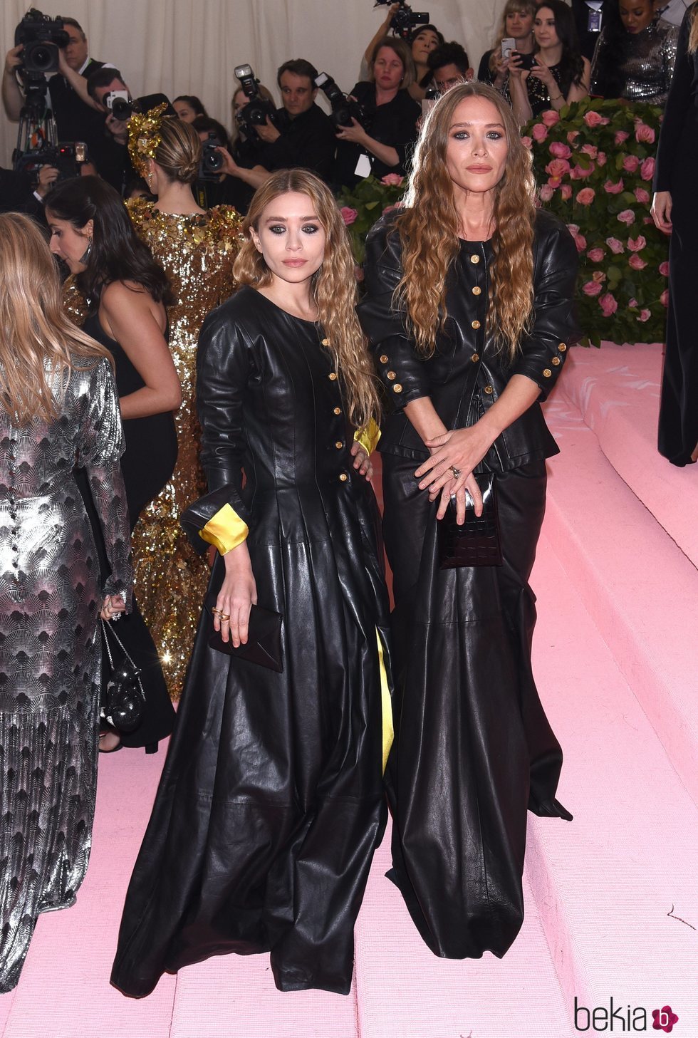 Mary Kate Olsen y Ashley Olsen en la alfombra roja de la Gala MET 2019