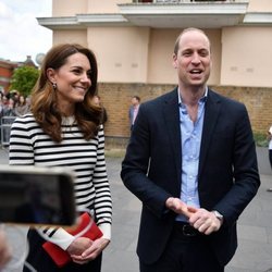 Primera imagen del Príncipe Guillermo y Kate Middleton tras el nacimiento del hijo de los Duques de Sussex