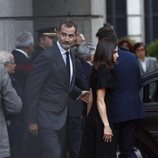 El Rey Felipe VI, y la Reina Letizia a su llegada a la capilla ardiente de Alfredo Pérez Rubalcaba en el Congreso de los Diputados en Madrid