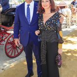 Ana Rosa Qintana junto a su marido, Juan Muñoz, en la Feria de Abril 2019
