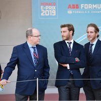 Alberto de Mónaco, Pierre y Andrea Casiraghi en el Gran Premio de Mónaco de Fórmula E 2019