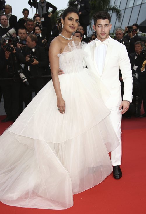 Nick Jonas y Priyanka Chopra de blanco en Cannes 2019