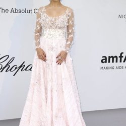 Charli XCX en la gala amfAR en el Festival de Cannes 2019
