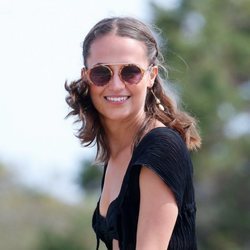 Alicia Vikander de vacaciones en Ibiza