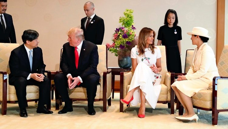 El Emperador Naruhito y su mujer Masako reciben a Donald y Melania Trump