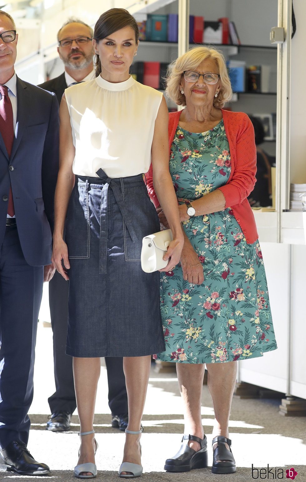 La Reina Letizia y Manuela Carmena en la inauguración de la Feria del Libro de Madrid 2019