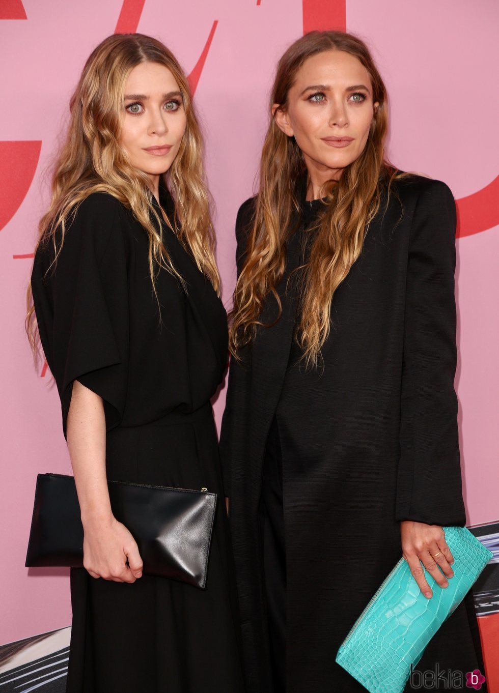 Mary Kate Olsen y Ashley Olsen  en la alfombra roja de los CFDA FASHION AWARDS 2019