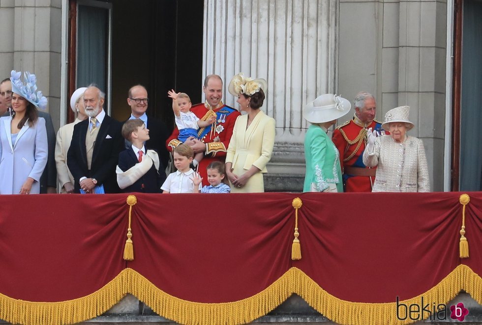 El Príncipe Luis en su primer Trooping the Colour con la Familia Real Británica