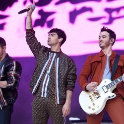 Los Jonas Brothers en un concierto en Wembley