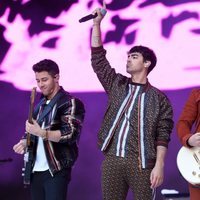 Los Jonas Brothers en un concierto en Wembley