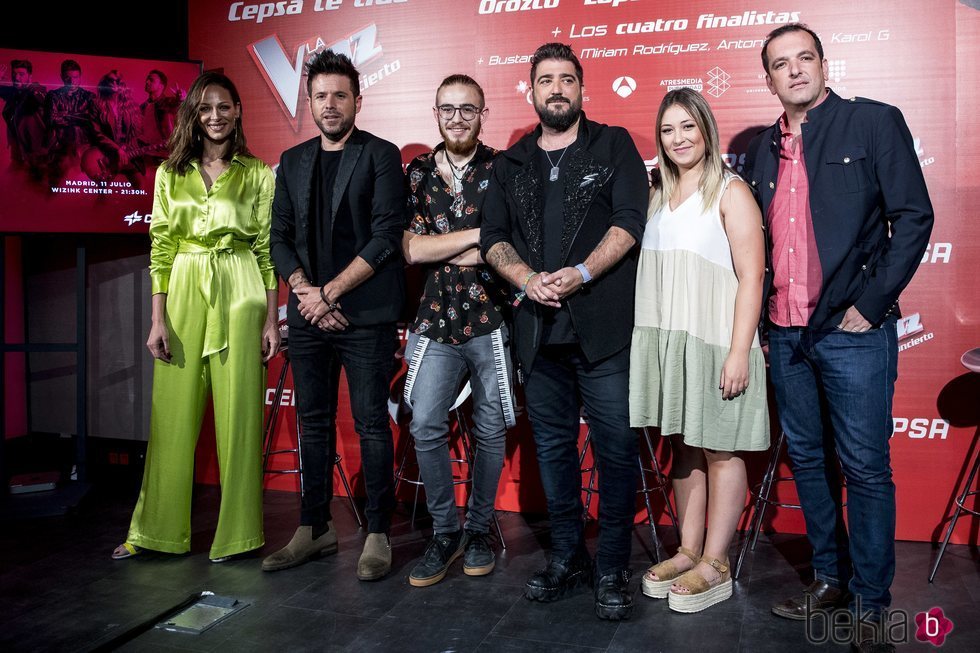 Eva González, Pablo López, Antonio Orozco y los finalistas y ganador de 'La Voz'