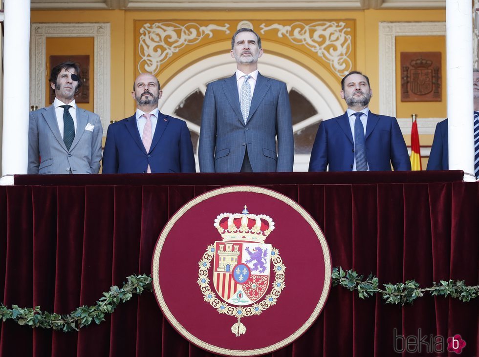 El Rey Felipe VI con José Luis Ábalos, Pedro Rollán Ojeda y Juan José Padilla