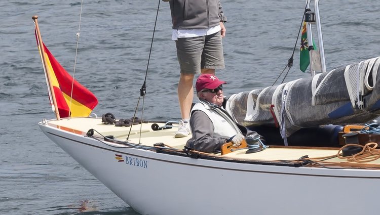 El Rey Juan Carlos en las regatas de Sanxenxo