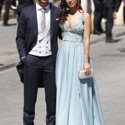 Marco Asensio y Sandra Garal a su llegada a la boda de Pilar Rubio y Sergio Ramos