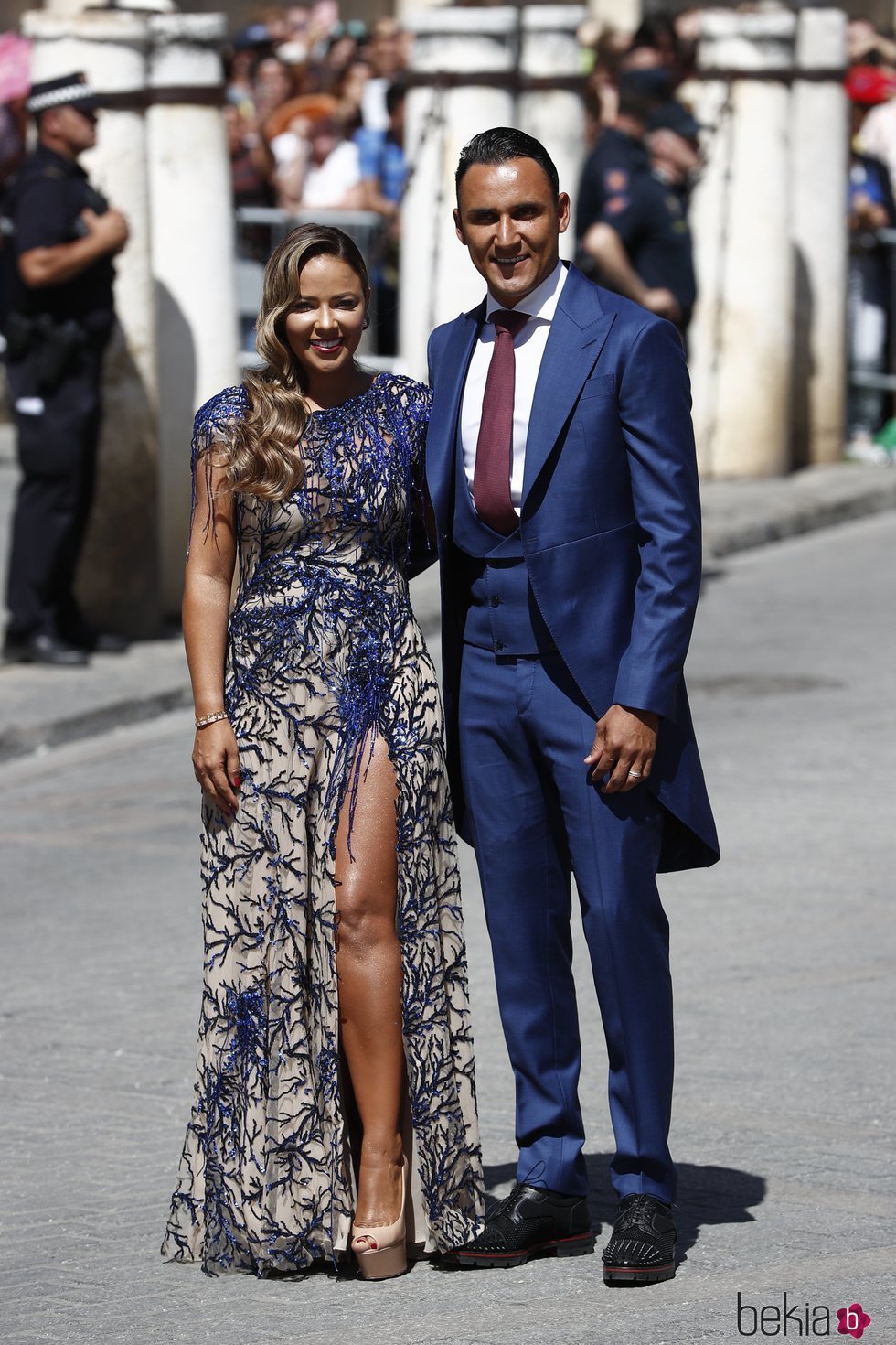 Keylor Navas y Andrea Salas a su llegada a la boda de Pilar Rubio y Sergio Ramos