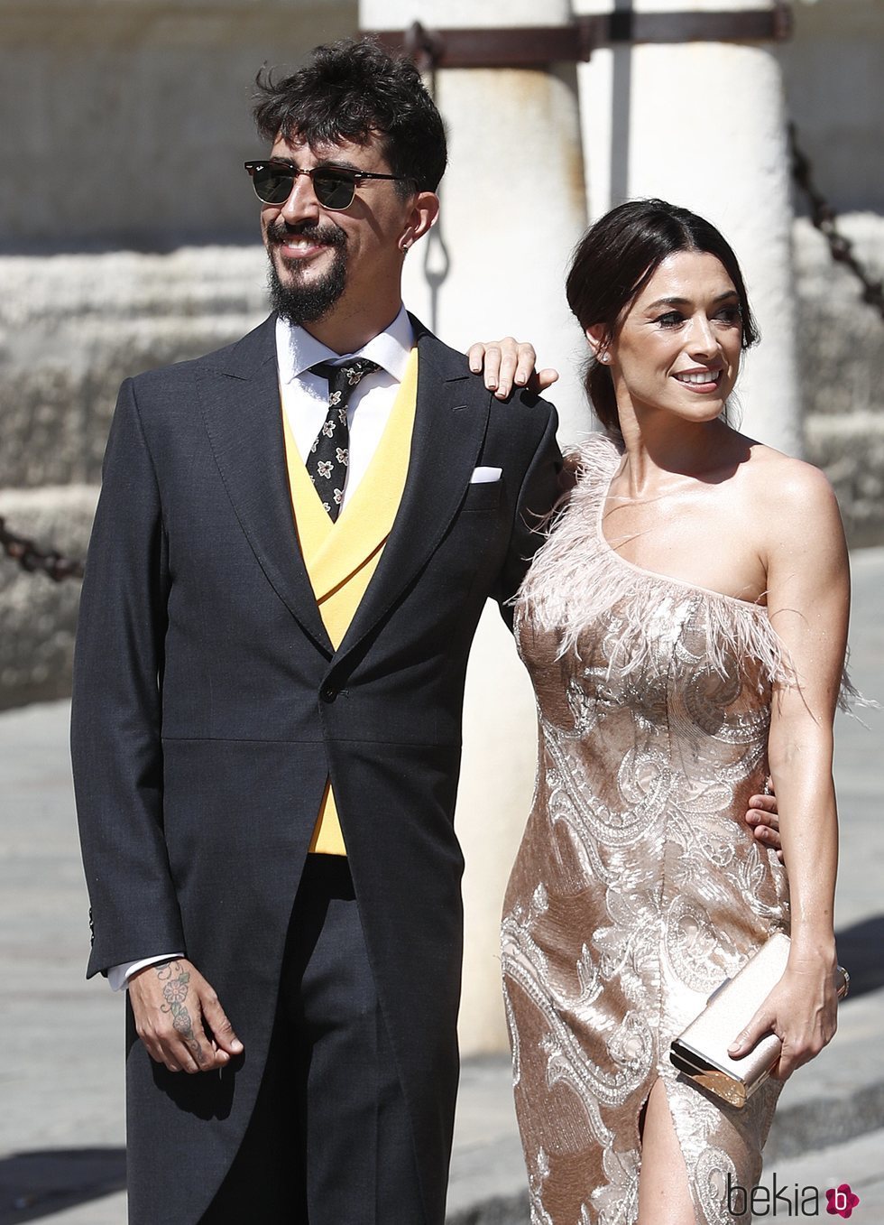 Jorge Marron y Arancha Morales a su llegada a la boda de Pilar Rubio y Sergio Ramos
