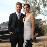 Sergio Ramos y Pilar Rubio posando a su llegada a la Finca La Alegría tras su boda