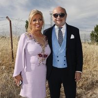 Carmen Borrego y su marido José Carlos Bernal en la boda de Belén Esteban y Miguel Marcos