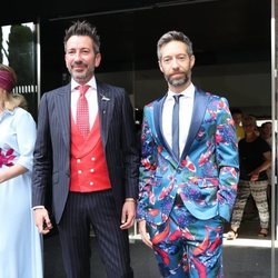David Valldeperas y su pareja en la boda de Belén Esteban y Miguel Marcos