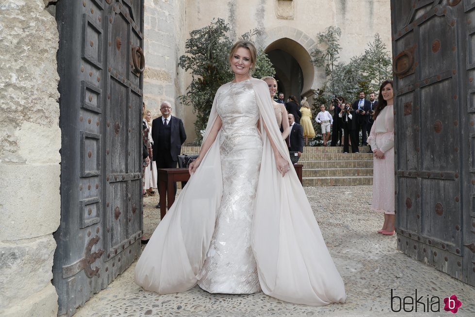 Ainhoa Arteta llega radiante a su boda con Matías Urrea