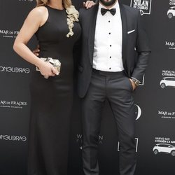 Antonio Velázquez y su novia en la 14ª edición de los premios Yo Dona Internacional