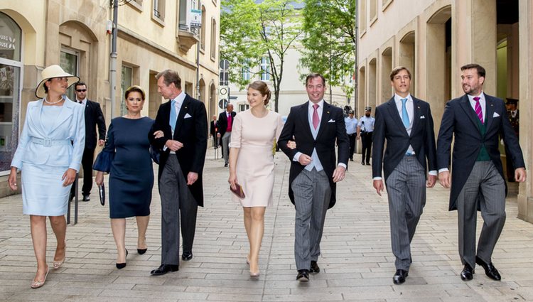El Gran Ducado de Luxemburgo paseando en el Día de la Nación
