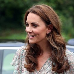 Kate Middleton muy sonriente en la Royal Photgraphic Society