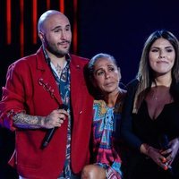 Isabel Pantoja con sus hijos Kiko Rivera y Chabelita Pantoja tras 'Supervivientes 2019'