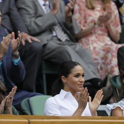 Meghan Markle con Kate Middleton y Pippa Middleton en la final de Wimbledon 2019