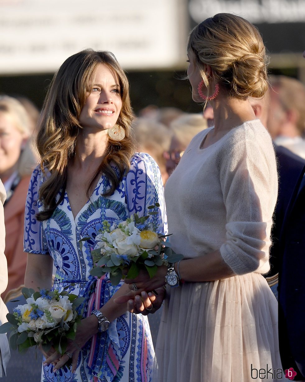 Las Princesas Magdalena y Sofia de Suecia cómplices en la celebración del 42 cumpleaños de Victoria de Suecia