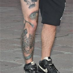 Tatuaje de un fan en Milán con la cara de Tokio, papel interpretado por Úrsula Corberó