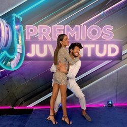 Tini Stoessel y Sebastián Yatra posan con gran complicidad en los Premios Juventud 2019