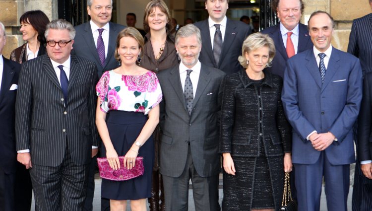 Felipe y Matilde de Bélgica con el Príncipe Laurent, la Princesa Astrid y el Príncipe Lorenzo